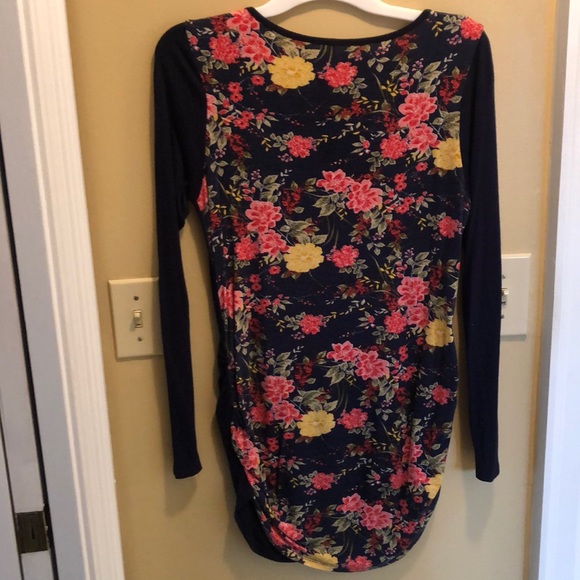 Floral Maternity Shirt - Picture 2 of 2
